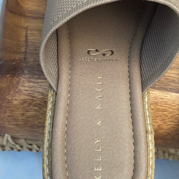 Kelly & Katie Ari Stretch Woven Upper Slide Sandal in Dune - Picture 8 of 8